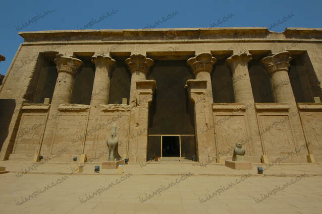 Entrance to Edfu temple