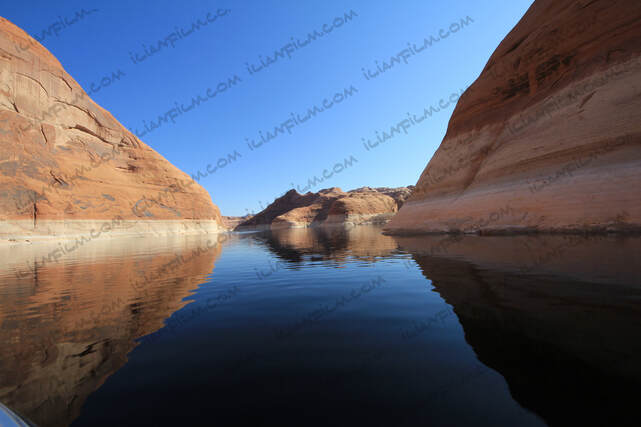 lake powell in the morning 