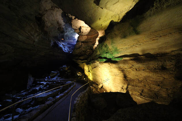 Carlsbad Caverns entrance 