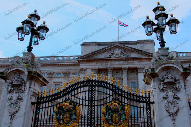Buckingham palace entrance 